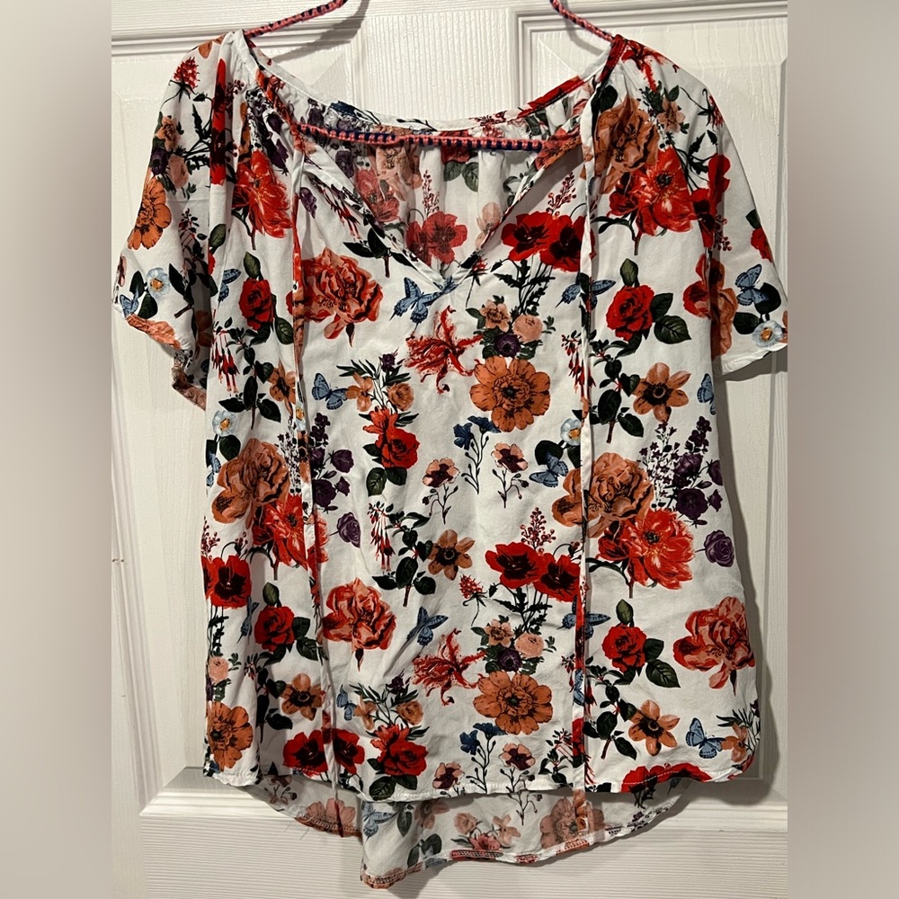 Flower and butterfly light weight blouse with front strings